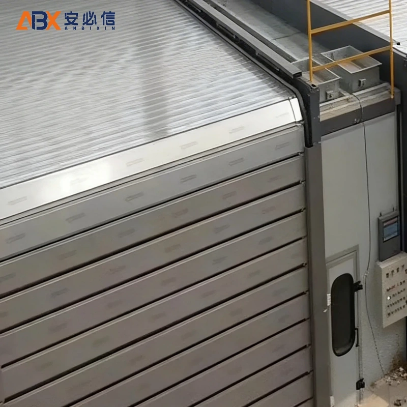 阿拉尔金属快速门